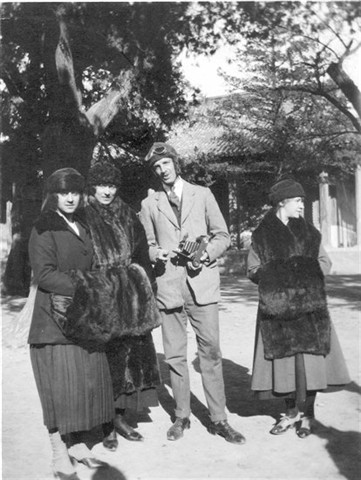 Cecil with girls